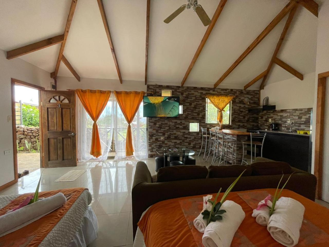 Ferienwohnung Mata Ki Te Rangi Rapa Nui Hanga Roa Exterior foto